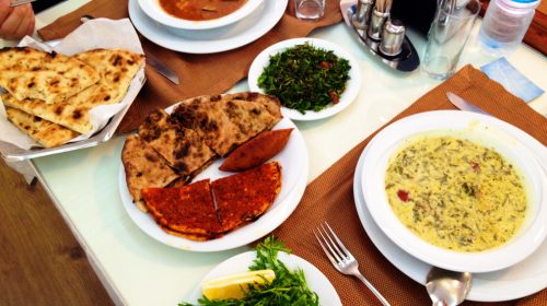 Antakya mezeleri ve yöresel yemekleri