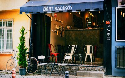 Kadıköy'de kahvenin kalbi Dört Kadıköy'de atıyor!