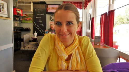 Shelly's Cafe'de Amerikan kahvaltısı