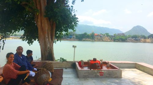 Kutsal gölü ile Pushkar...