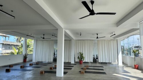 Mira Mirissa'da Yoga